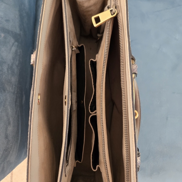 Gucci Tan and Brown Patterned Tote Bag - Picture 13 of 16